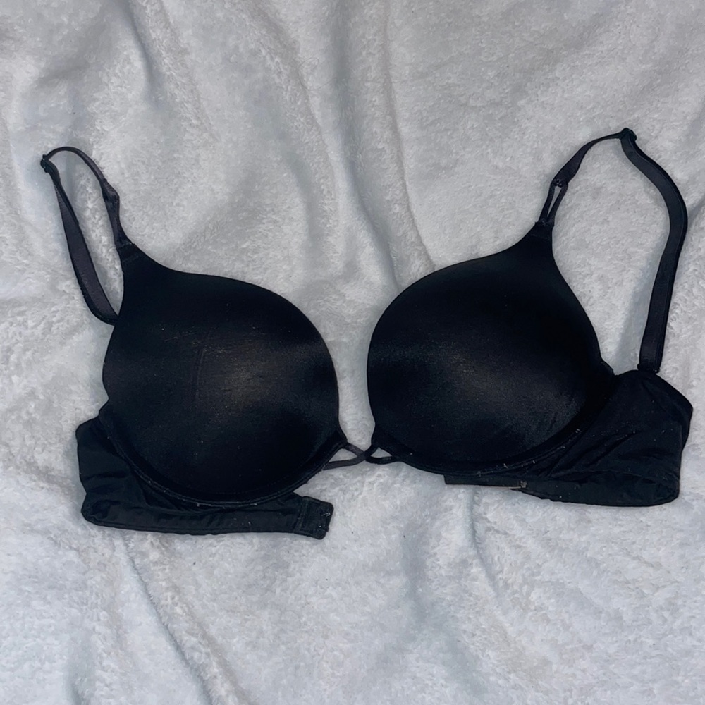 VICTORIAS SECRET body by Victoria push up bra